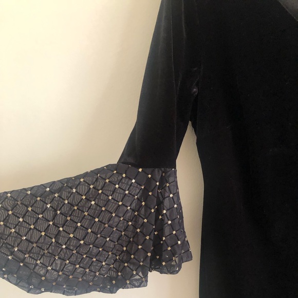 Macy’s Connected Black Velvet Sequin Gold Sleeve Dress Size Large - Picture 6 of 8